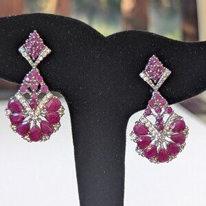 Earring Ruby with CZ accents 925 - Classy!